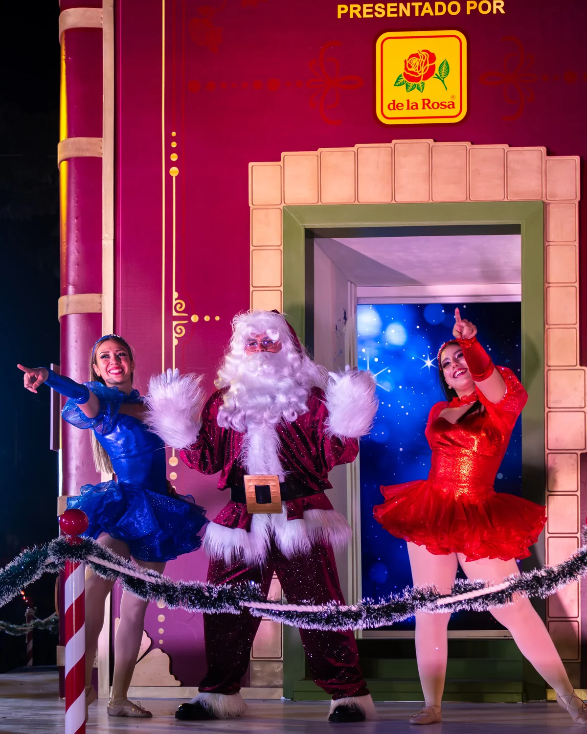 Familias en evento navideño Guadalajara 2025 — fotografía de producción pública centro histórico Jalisco